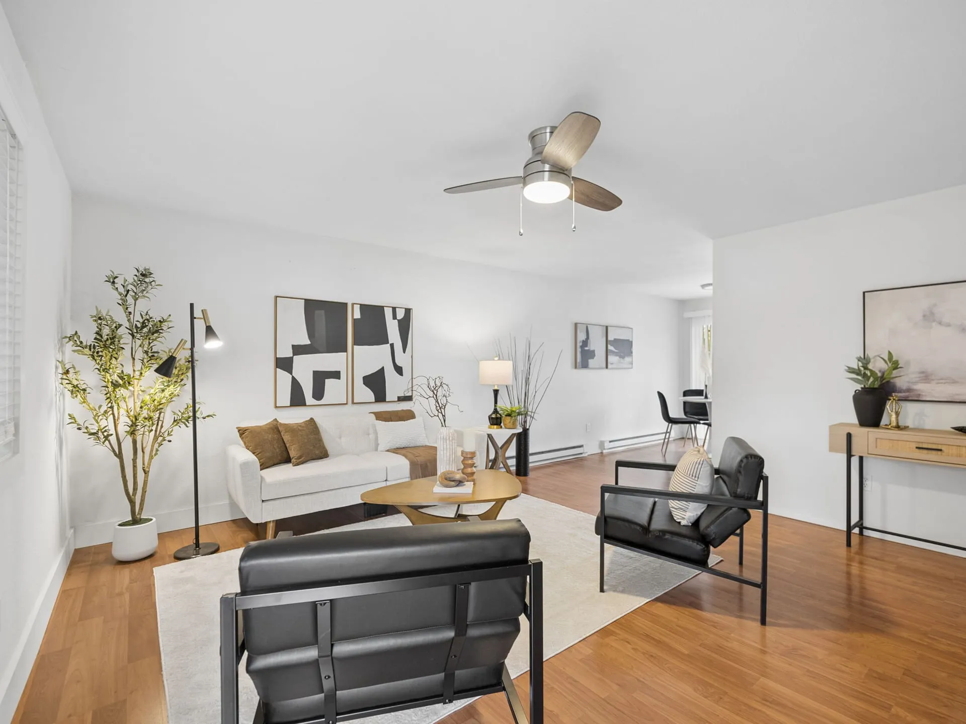 Unit 7322 living room with ceiling fan