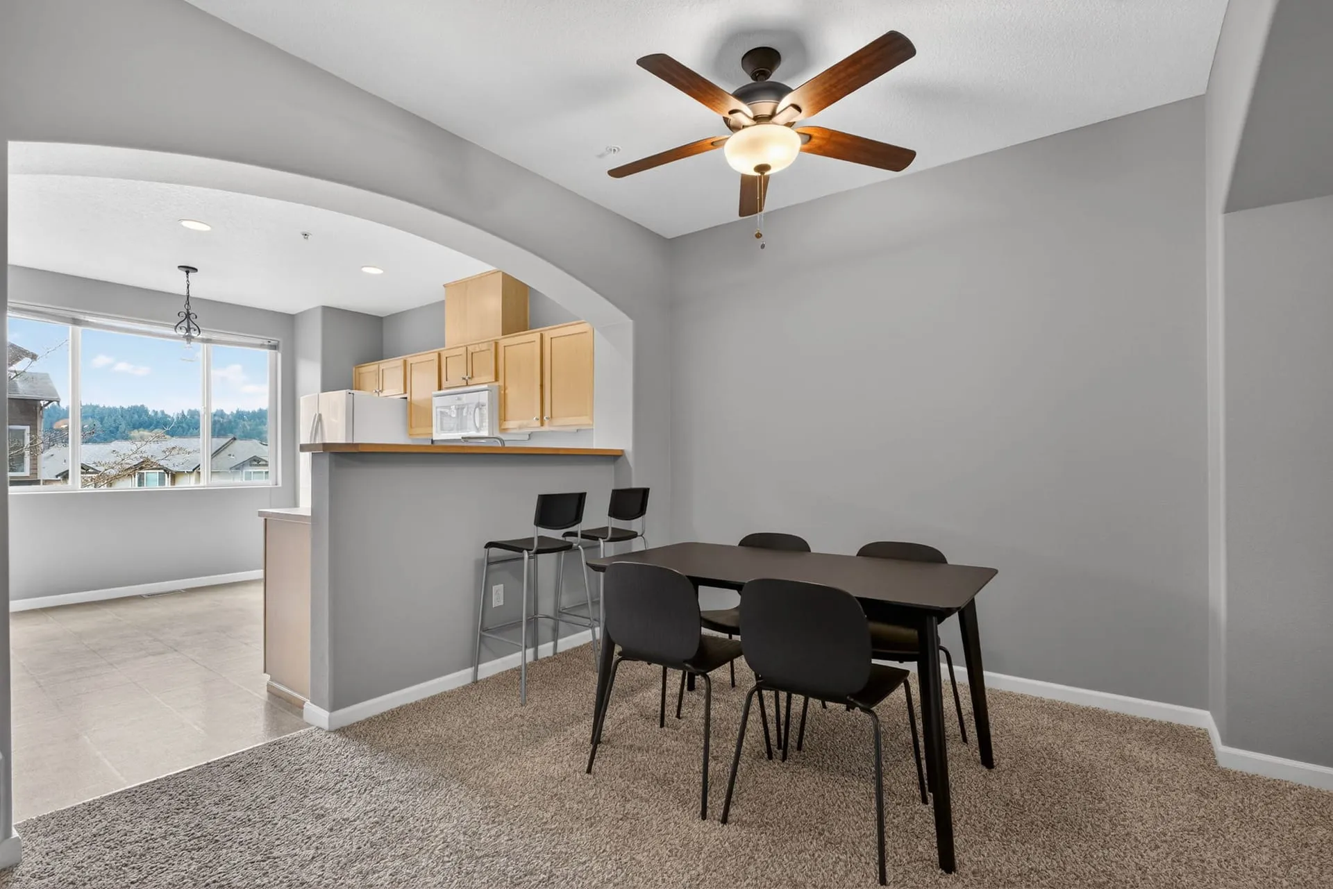 Dining area and kitchen bar