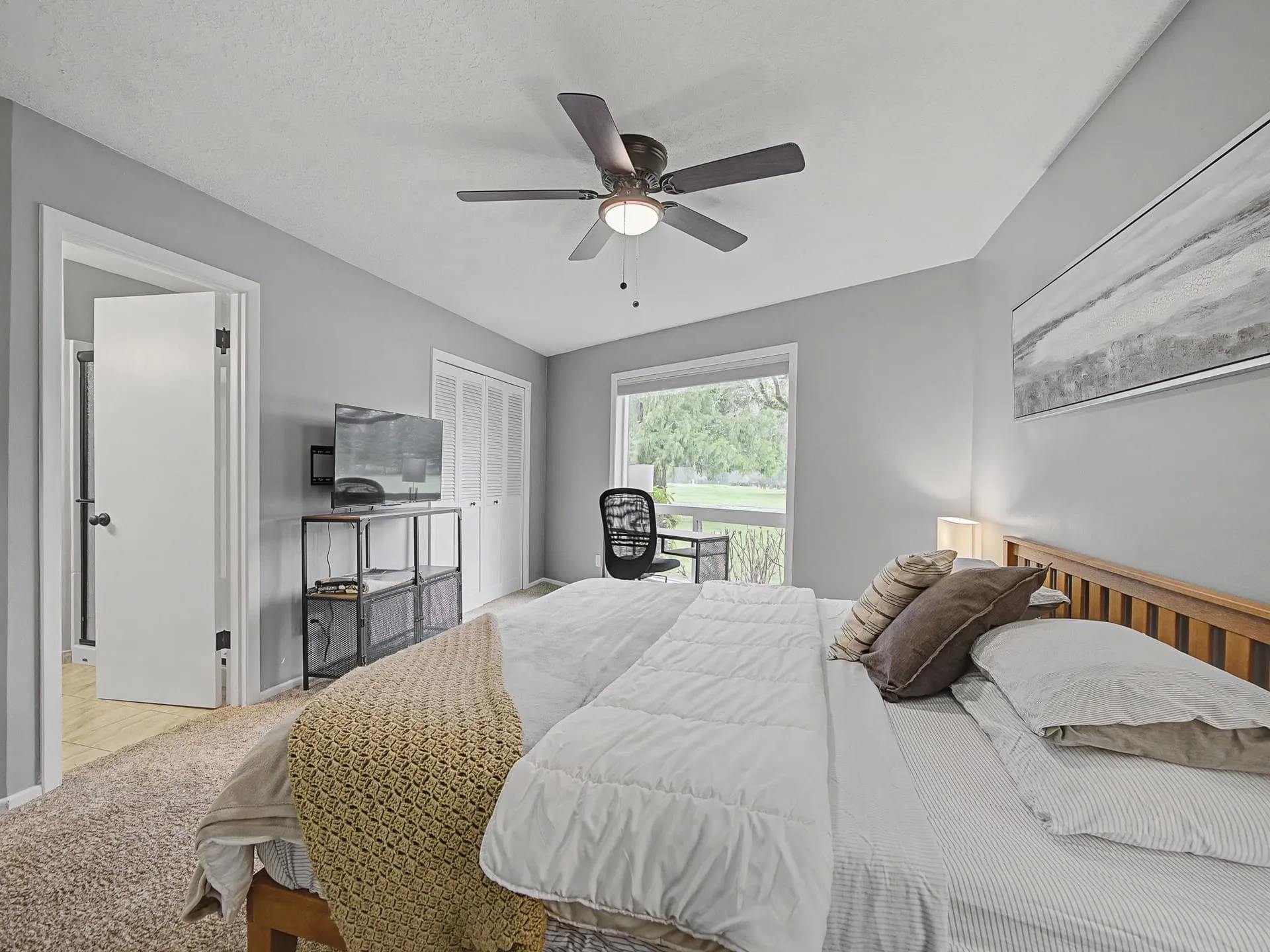 Primary suite